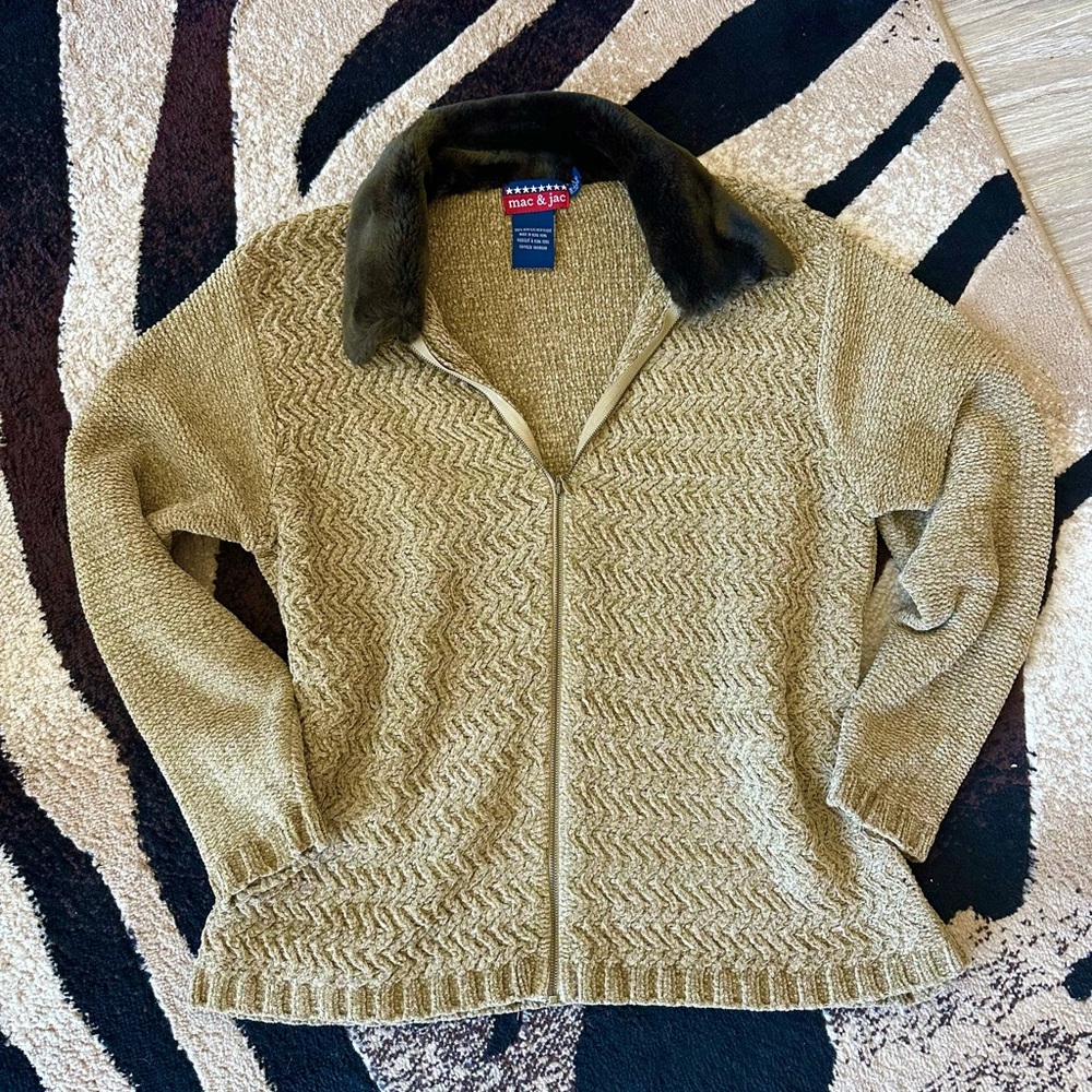 Mac & Jac Tan Knit Sweater with Faux Fur Trim